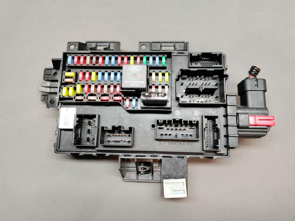 2009-2012 FLEX MKT Body Control Module *Multifunction 9A8T-15604 AA