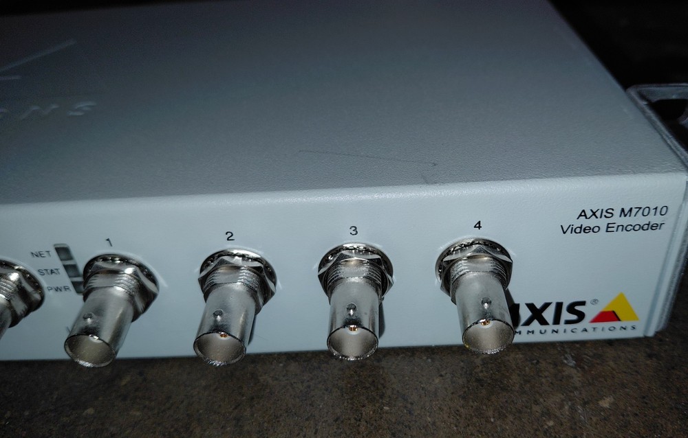 Axis M7010 Video Encoder 0414-001-01 16 Port With Power Adapter