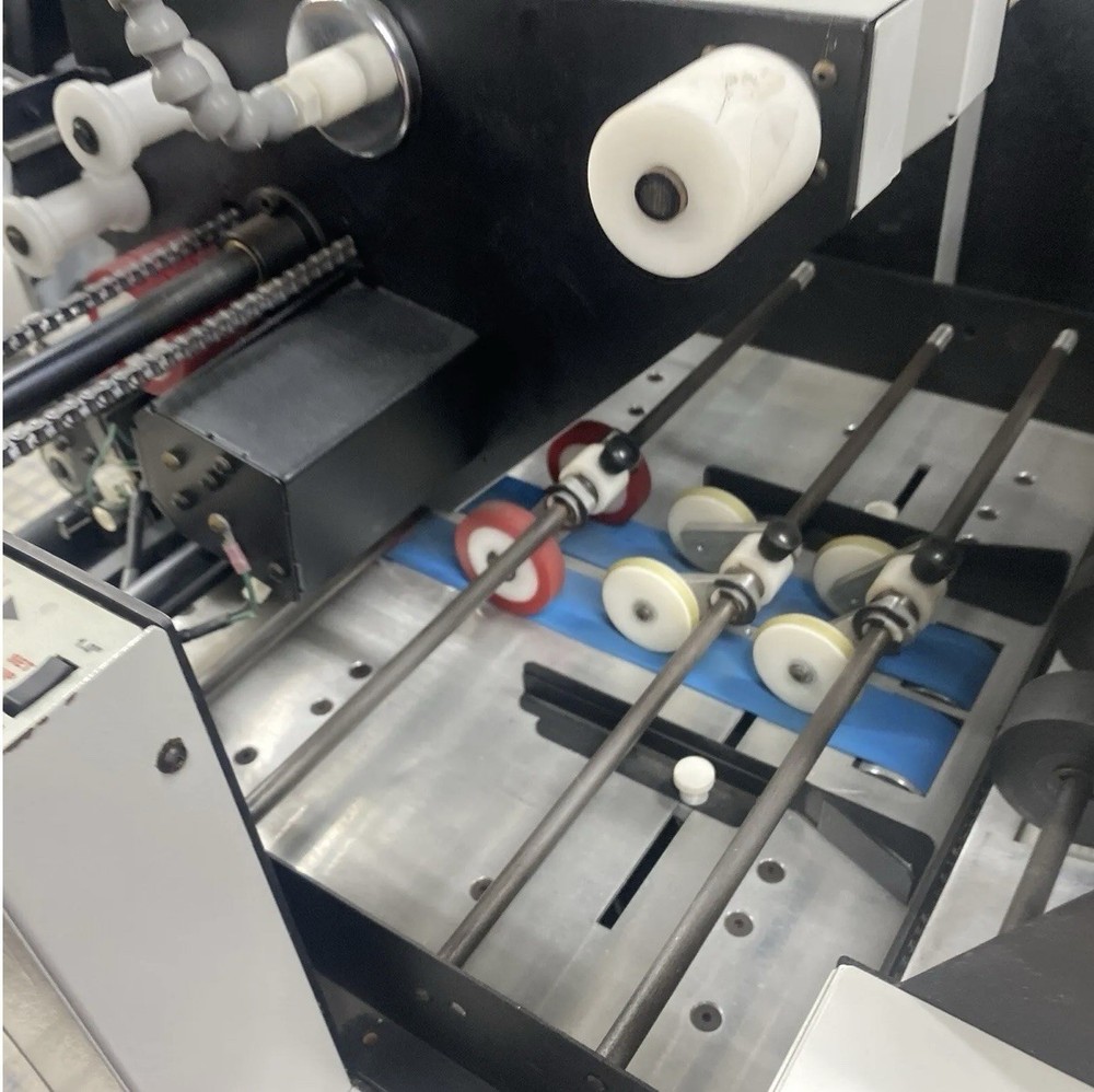 Tabbing Machine