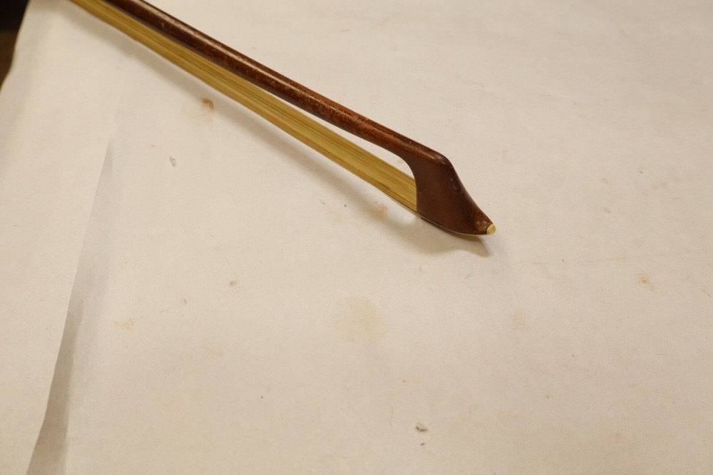 BAUSCH VIOLIN BOW 29"