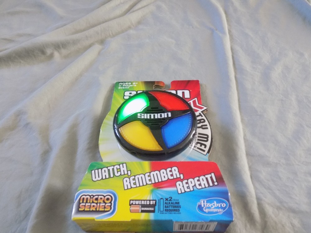 Simon Micro Series 3.5” Mini Electronic Handheld Classic Game Hasbro NEW SEALED