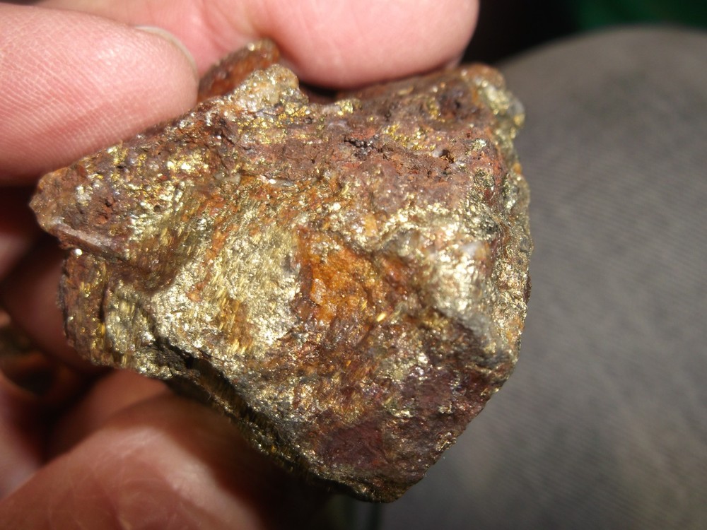 gold silver copper ore, 98 grams samples ,ore high grade .