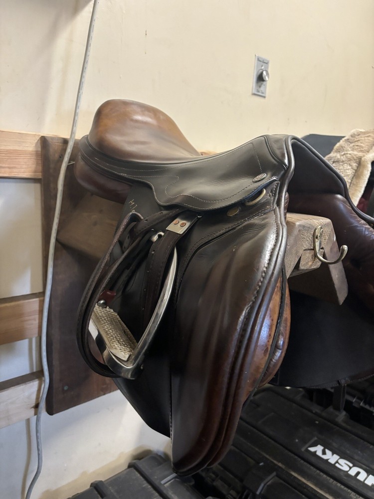 Close Contact Saddle Size 17’