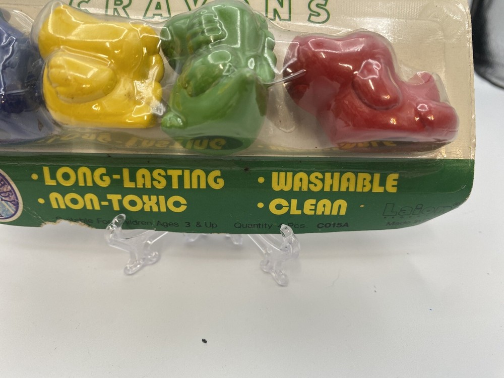 Dino Shape 4pc Dinosaur Shaped Color Crayons (B2)