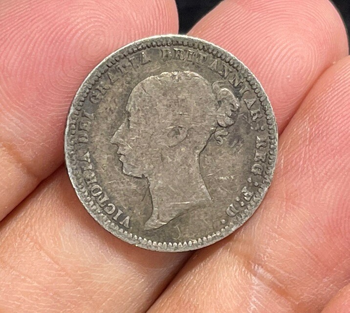 1872 Great Britain 6 Pence Silver Coin
