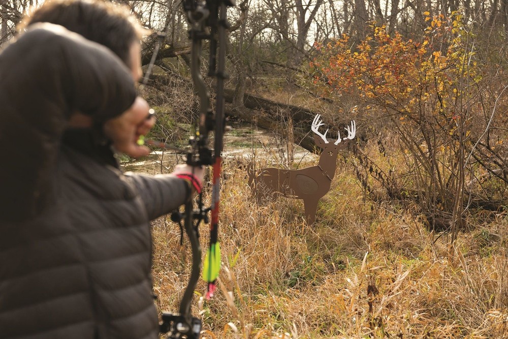 Rinehart Iron Buck Steel Archery Target With 2-Sided Replaceable Foam Insert