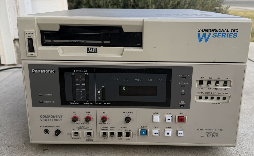 Panasonic AU-W35H MII VTRProfessional Broadcast DeckMII / M2 Format