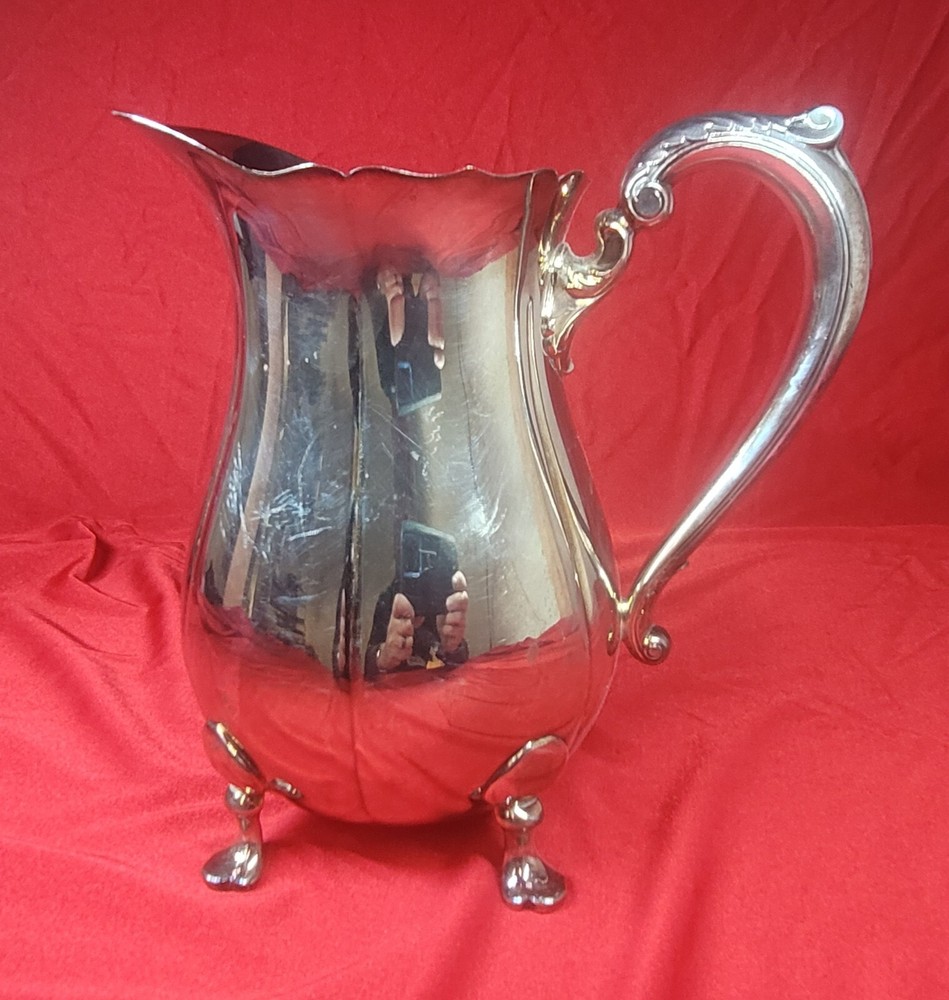 Lunt Silverplate Footed Pitcher, Stamped B-140, 9" Tall