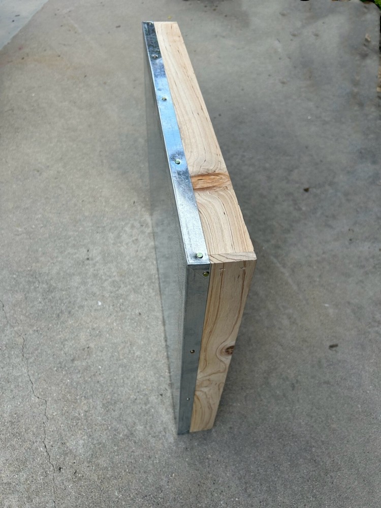 Telescoping Top 10 Frame Langstroth Beehive
