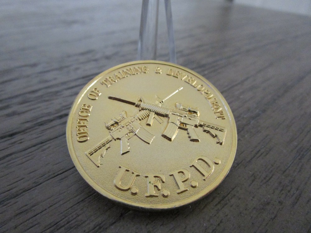 CBP Training & Development UFPD Use of Force Policy Division Coin #183E