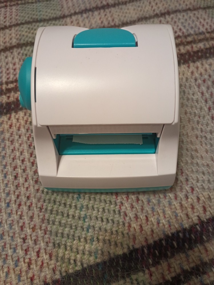 Xyron 250 Create A Sticker 2 1/2 in Sticker Maker