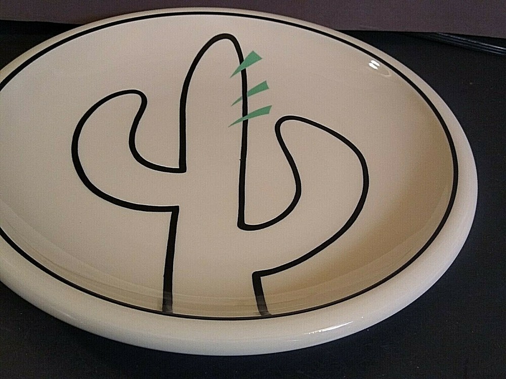 Epoch Maverick Round Serving Platter (chop plate)