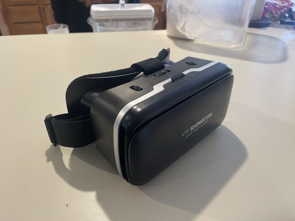 VR Shinecon Virtual Reality Glasses for iPhone and Android Phone - New