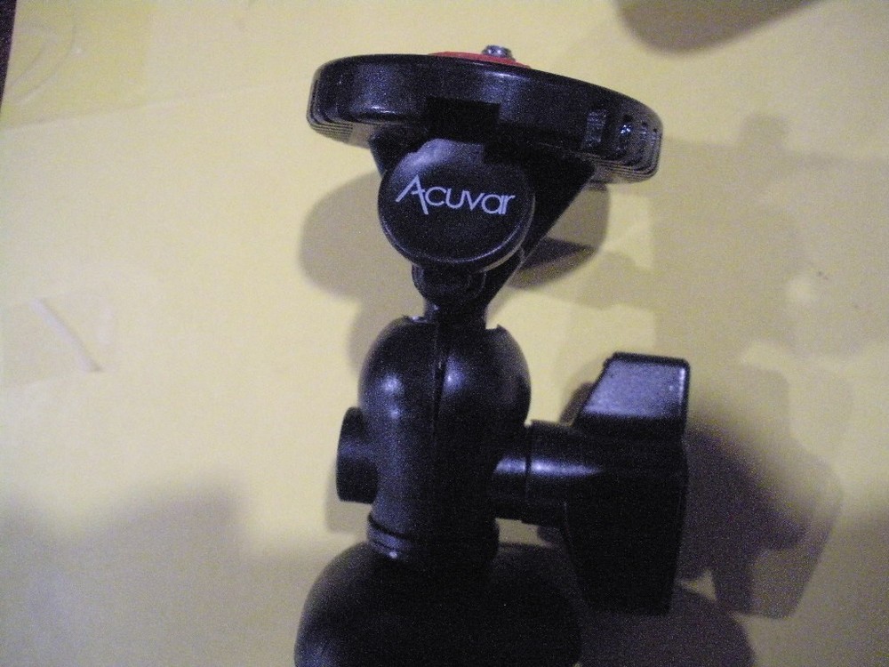 VIVITAR 12" Compact Rubberized Spider Tripod HF-SP12-RED