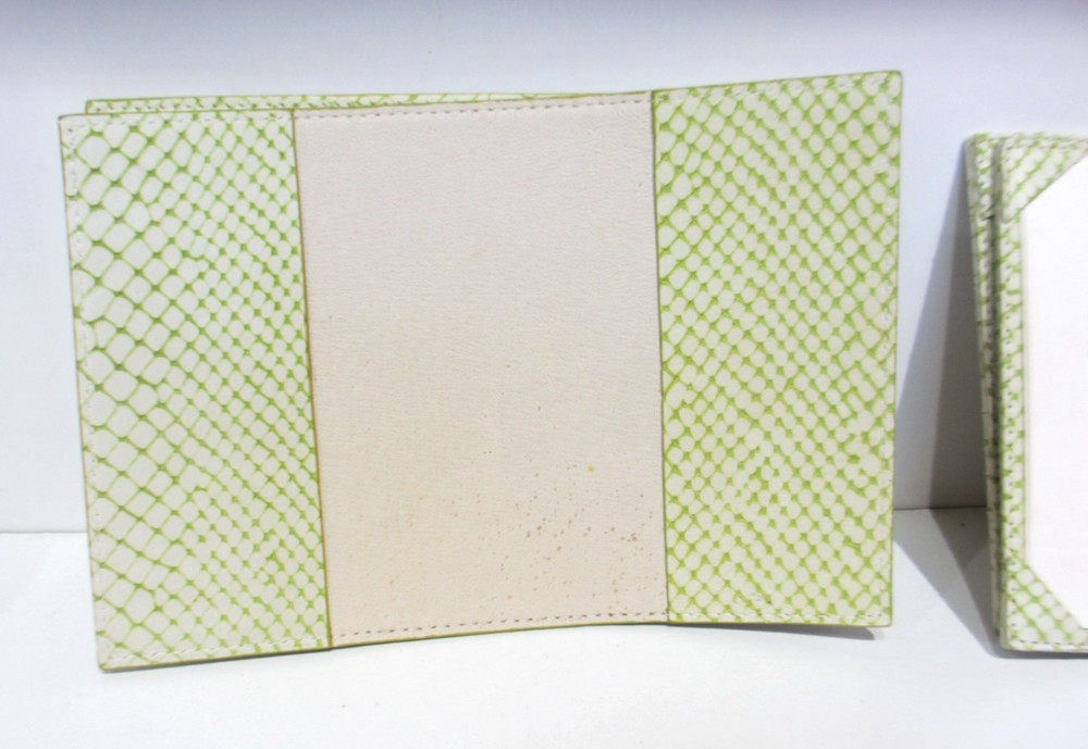 Passport Cover Leather Graphic Image Python Embossed GREEN