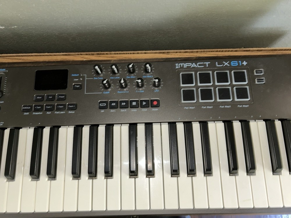 nektar impact LX61+ MIDI keyboard