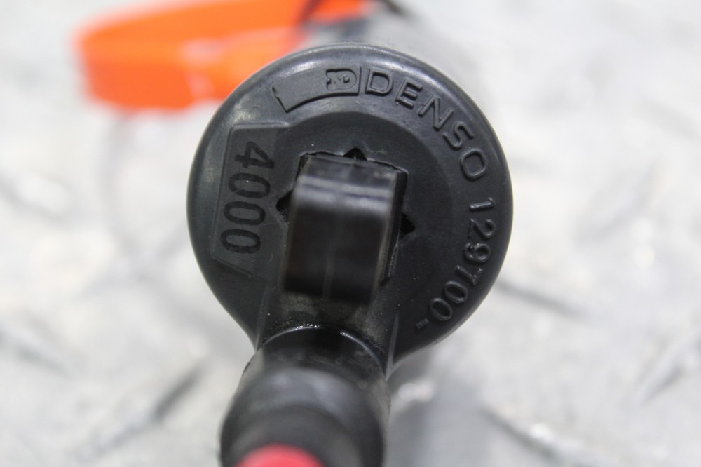 2002 DUCATI MONSTER 600 IGNITION COIL SPARK PLUG CAP