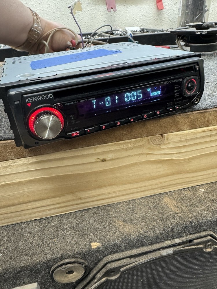 Kenwood KDC-MP208