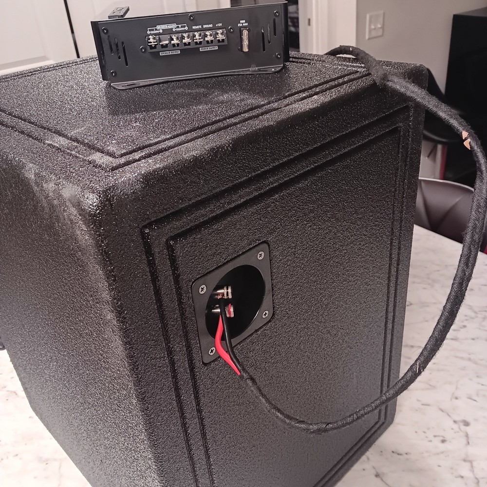 car audio speakers and amplifier