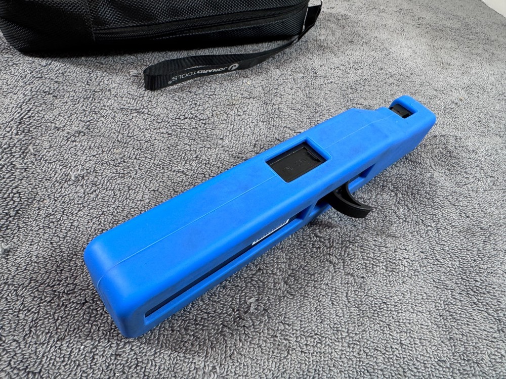 Very Clean - Jonard Tools OFI-100 Advanced Optical Fiber Identifier Tool