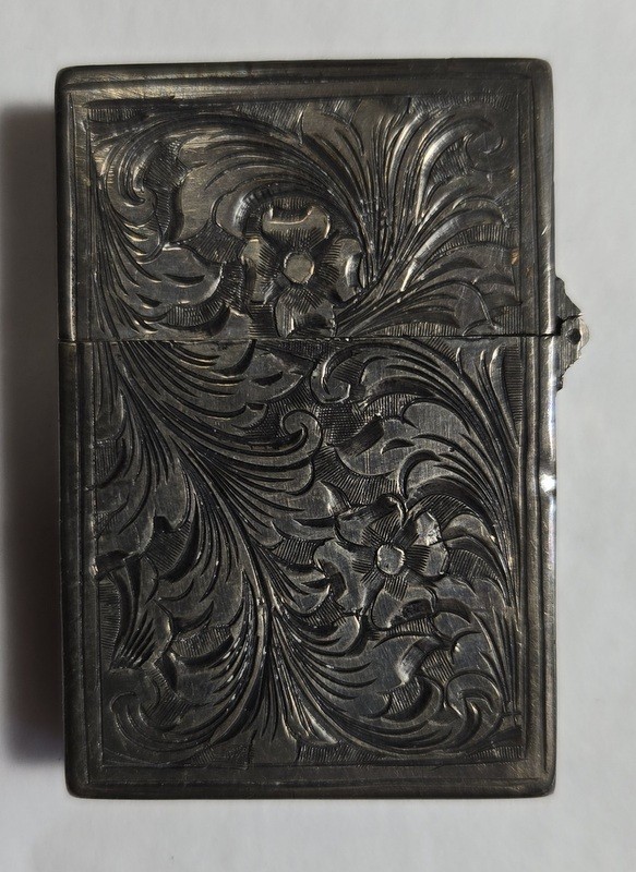 800 Silver Beautiful Engraved Vintage Cigarette Lighter
