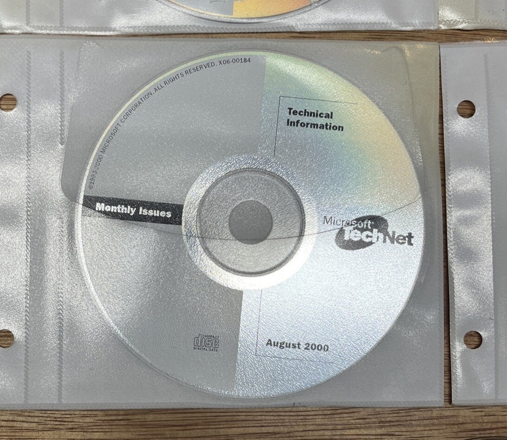 Vintage Lot of ( 10 ) Microsoft CD Compact Disc Windows 2000 Technet Bundle