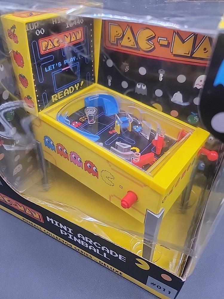 Pac-Man Mini Arcade Pinball Machine #11