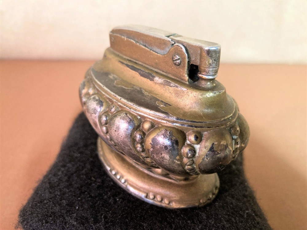 Vintage "CROWN" Table Lighter by Ronson, 3 Inches Long,