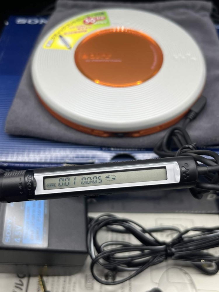 Sony D-EJ785 CD Walkman CD Player Tested Working Boxed