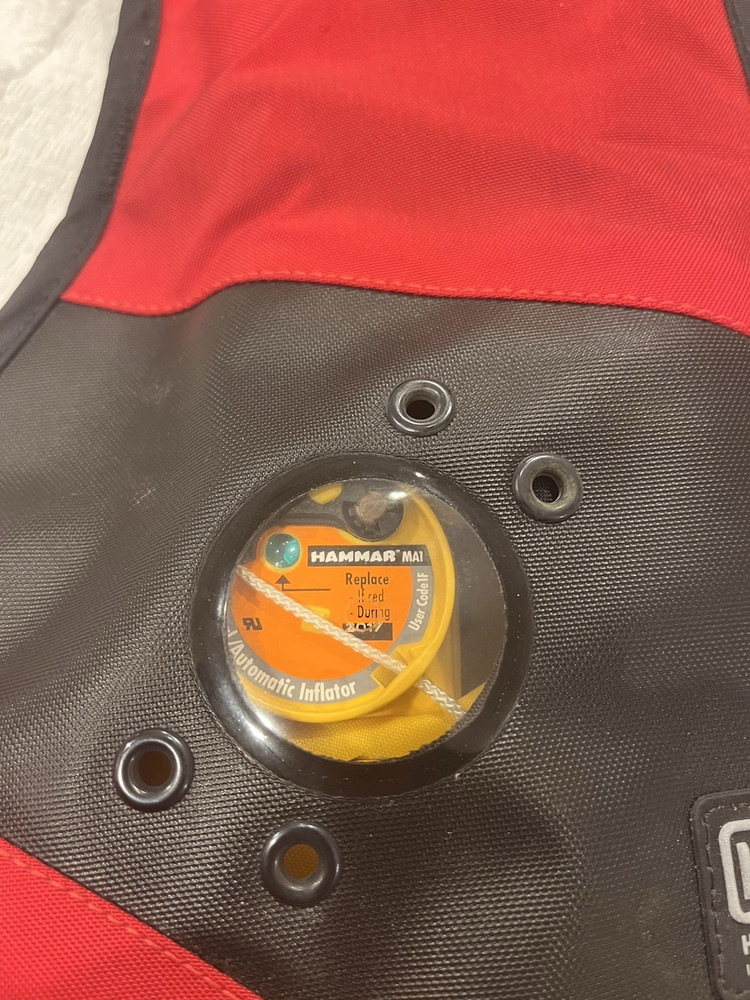 Mustang Survival HIT Inflatable MD0450 TYPE V w/Strobe