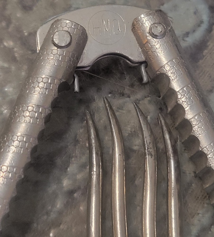 HMQ Nutcracker Walnut Pecan Seafood Shellfish Metal Cracker Tool & 4 Picks