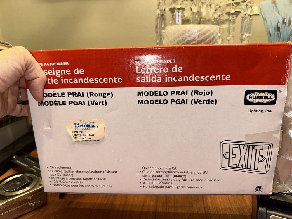 Hubbell Lighting DUAL-LITE Emergency Lighting Unit/Exit Sign LTURW NEW