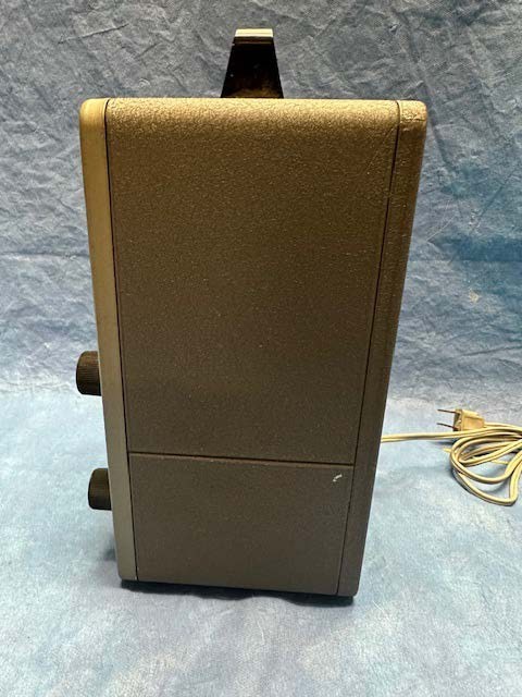 HeathKit IG-102 RF signal generator