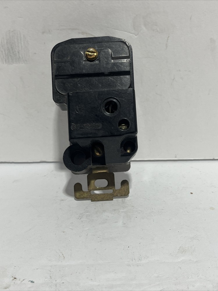 Allen Bradley Bullentin 600 Overload Switch Preowned