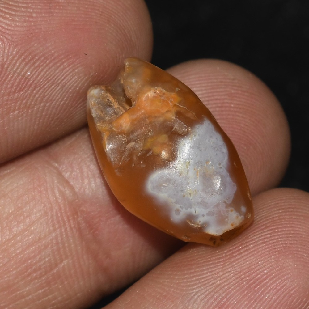 Authentic Ancient Central Asian Banded Agate Stone Bead in good Condition