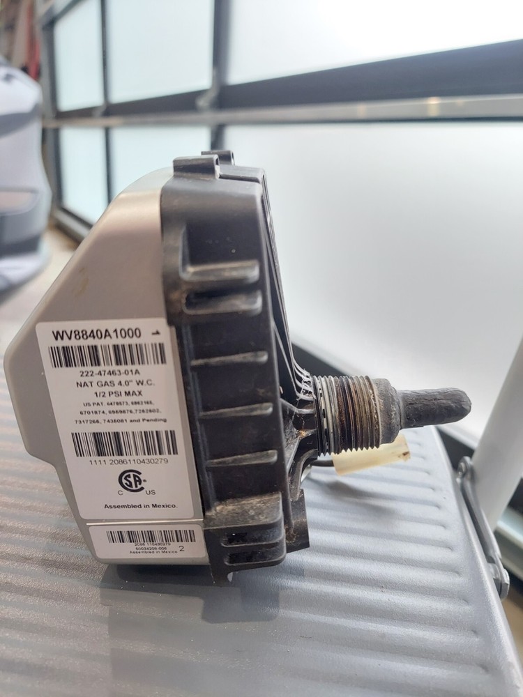 Genuine Honeywell Water Heater Gas Valve WV8840A1000 Control (natural gas)