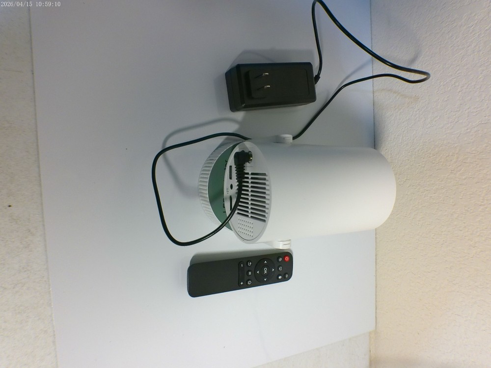 CAMWORLD PROY Battery-Powered Android Projector