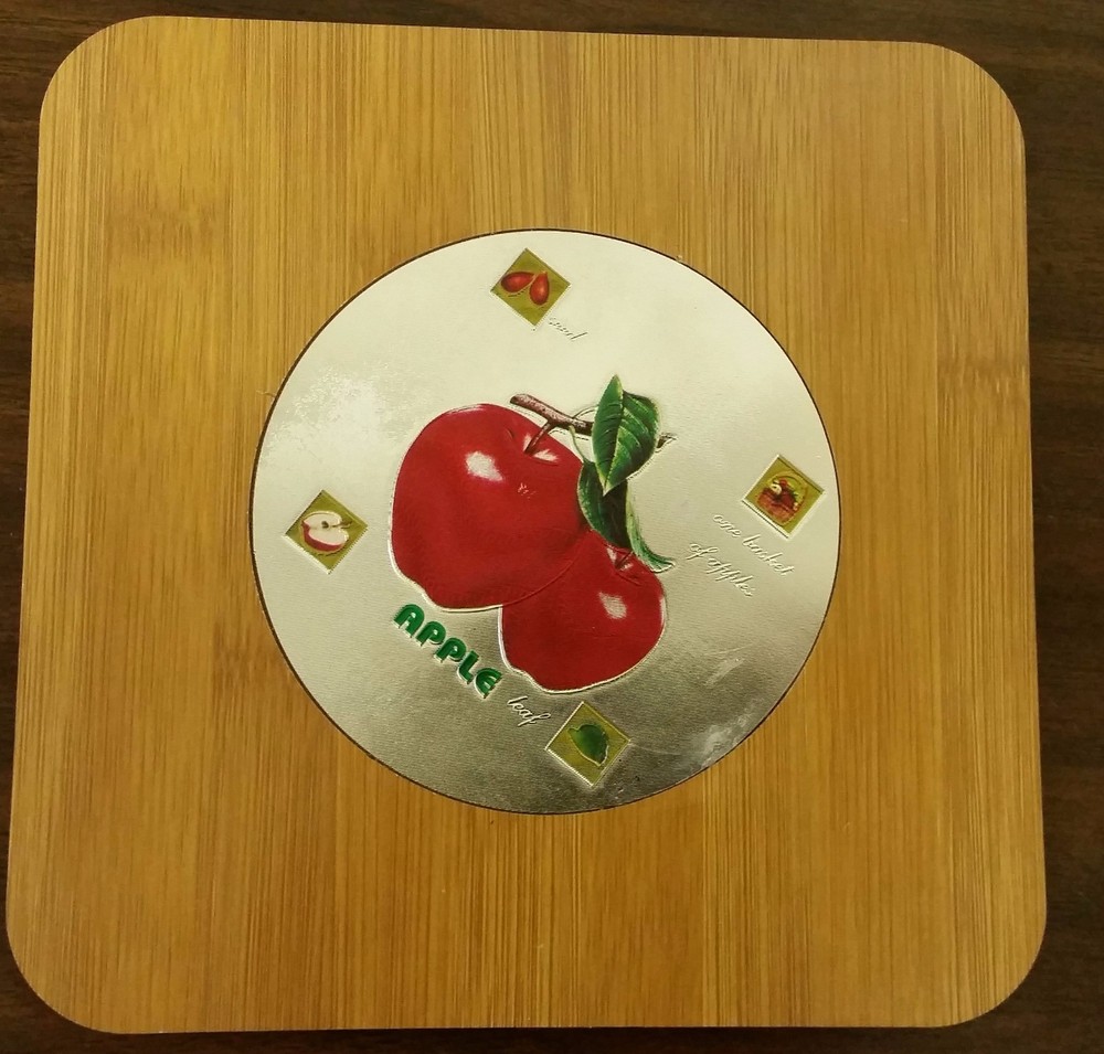 1 Natural Bamboo Heat Pad, Kitchen Decor, 3D APPLES, SQUARE, approx.7" x 7"