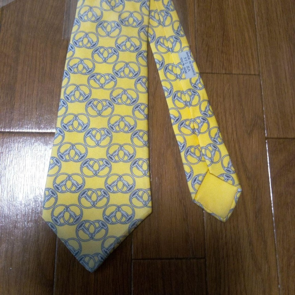 Hermes Pretzel Pattern Tie Yellow