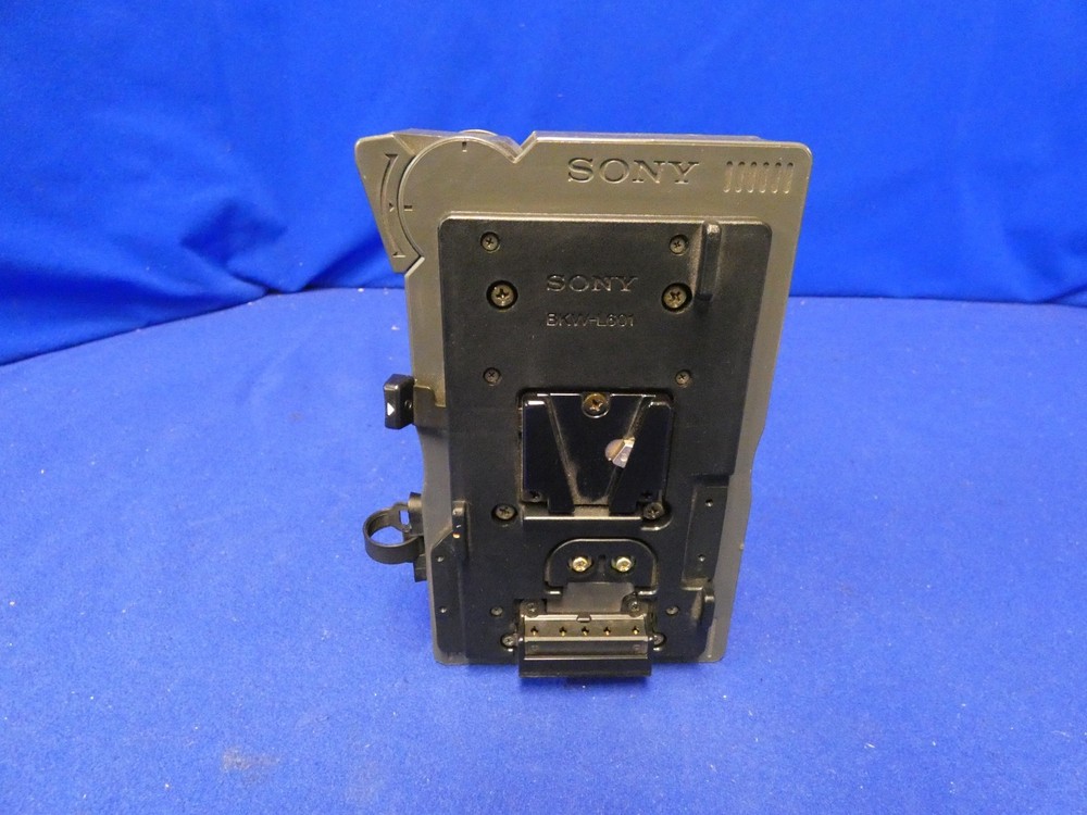 Sony AC-DN1 V-Mount AC Adaptor