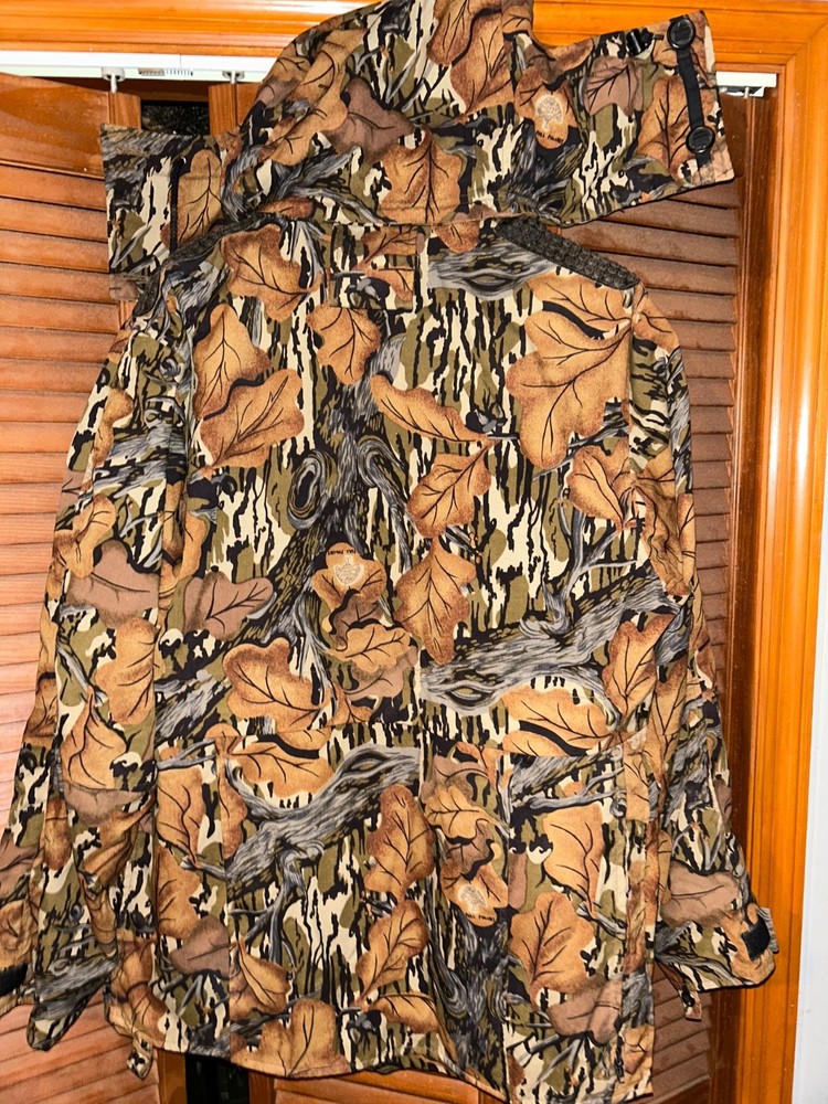 Vintage browning mossy oak fall foliage coat