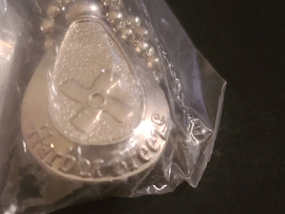 NEW IN PACKAGE Harbor Breeze Silver Pull Chain Pendant