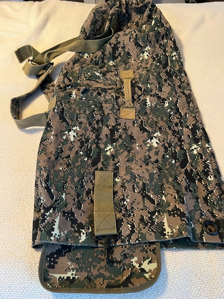 US Military Tall Duffle Bag