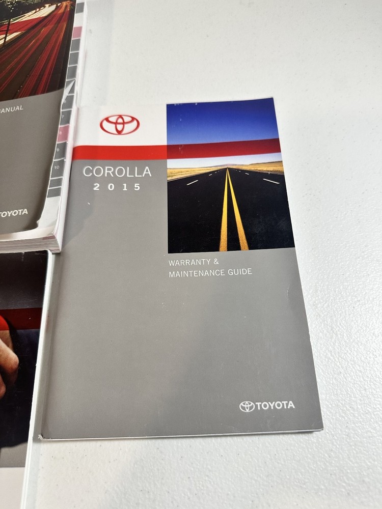 2015 Toyota Corolla Owner's Manual Set