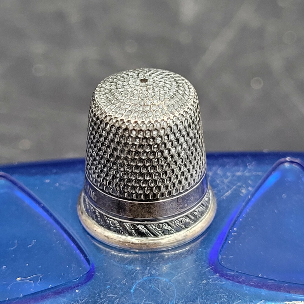 Antique Stern Brothers Slash Pattern Sterling Silver Size 8 Thimble