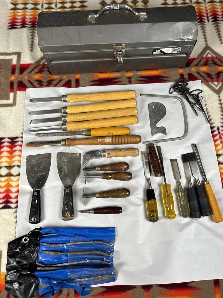 Chisel Wood Working Assorted Lot Bundle 21 Pieces Including Case