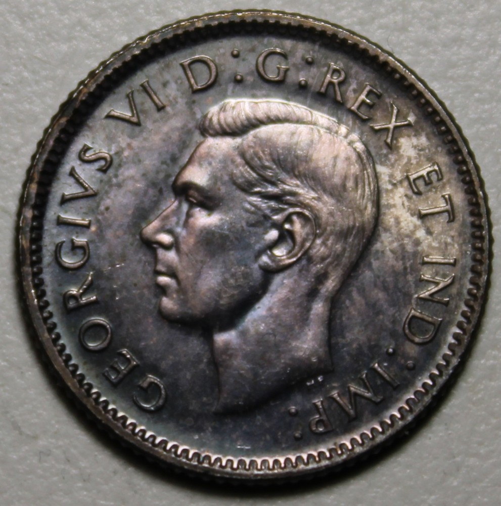 Canada 1947ML Silver 10 Cents, Choice Uncirculated+, Great Colour Tones (C648)