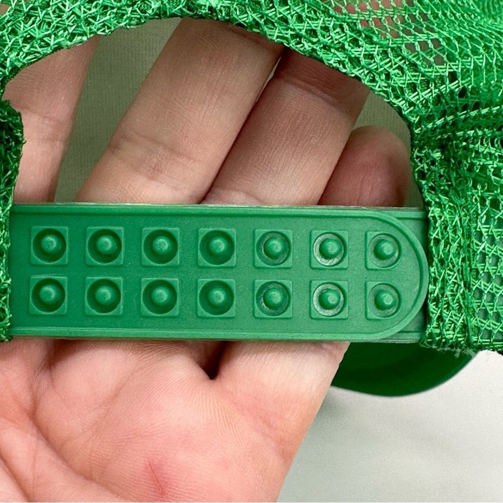 Smiley Face Trucker Cap - GREEN