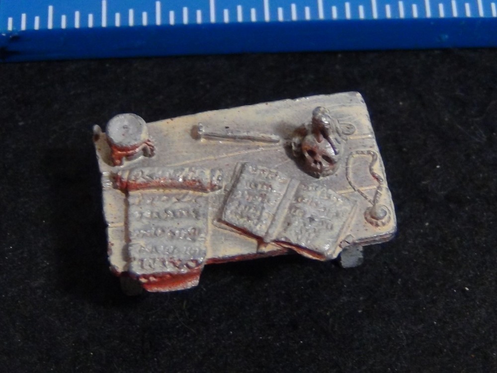 Dungeon Tavern Castle Scenery Terrain Feature D&D 25mm Metal TABLE #2
