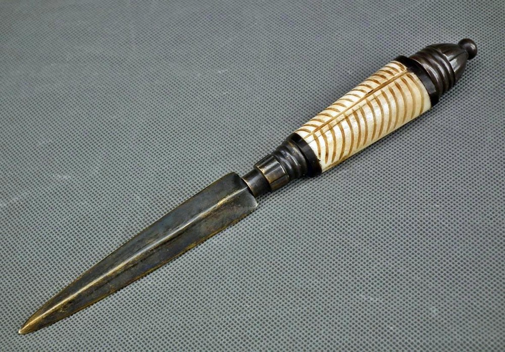 Very Unusual Massive Bronze Stiletto Dagger